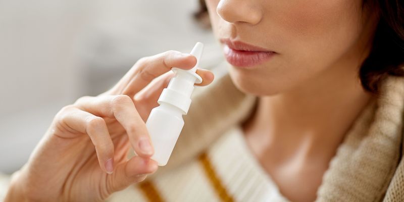 干扰素α鼻喷剂显著降低癌症患者COVID-19感染风险:III期临床研究揭示新希望