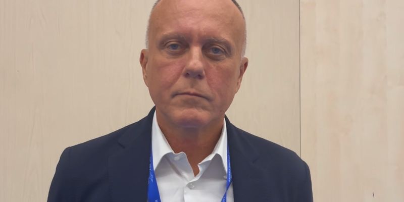 EGFR突变非小细胞肺癌治疗新突破:奥希替尼、埃万妥单抗与液体活检深度解析