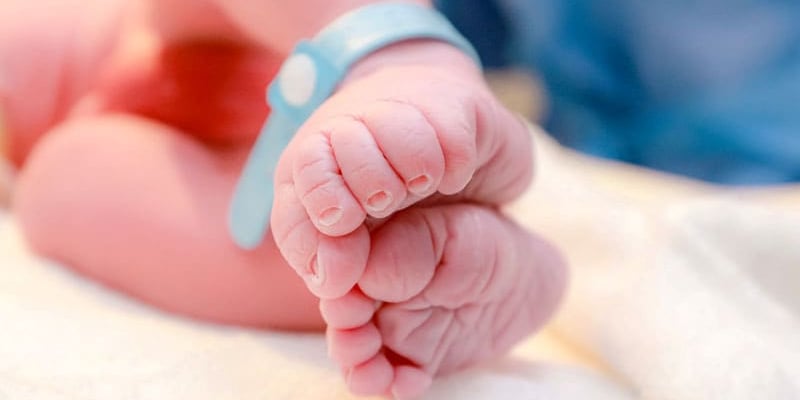 最新研究警示：新生儿维生素K注射率下降，出血风险激增，家长应如何预防？