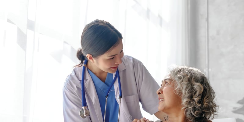 超越药物治疗：癌症患者生存期全方位指南——从营养、心理到副作用管理