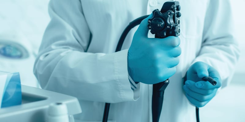 原发性结肠黑色素瘤诊断难点与突破：手术切除联合PD-1免疫治疗全解析